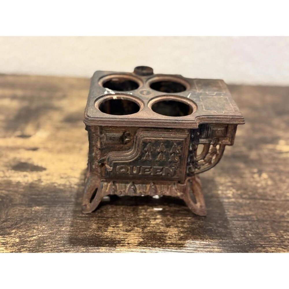 Vintage Cast Iron Mini Stove “Queen” Toothpick Match Holder Rustic